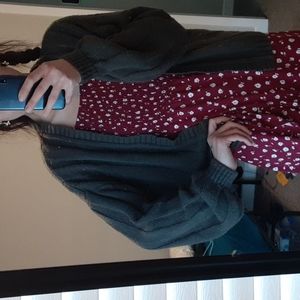 Adorable grey knit cardigan